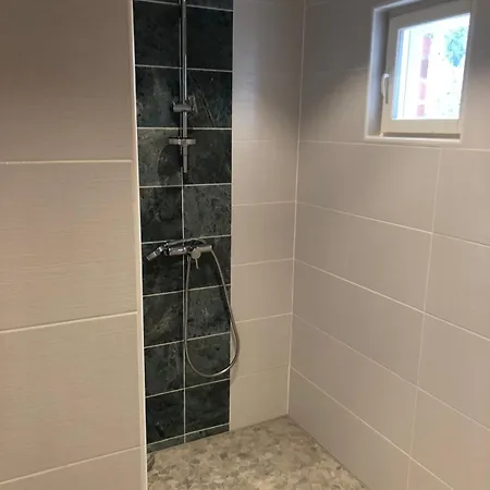 Fabulous 2 Bedroom Lejlighed *